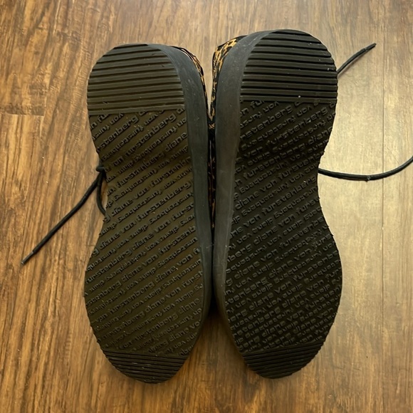 DIANE VON FURSTENBERG In Charge Leopard chunky suede Boots 9.5 - Picture 9 of 16